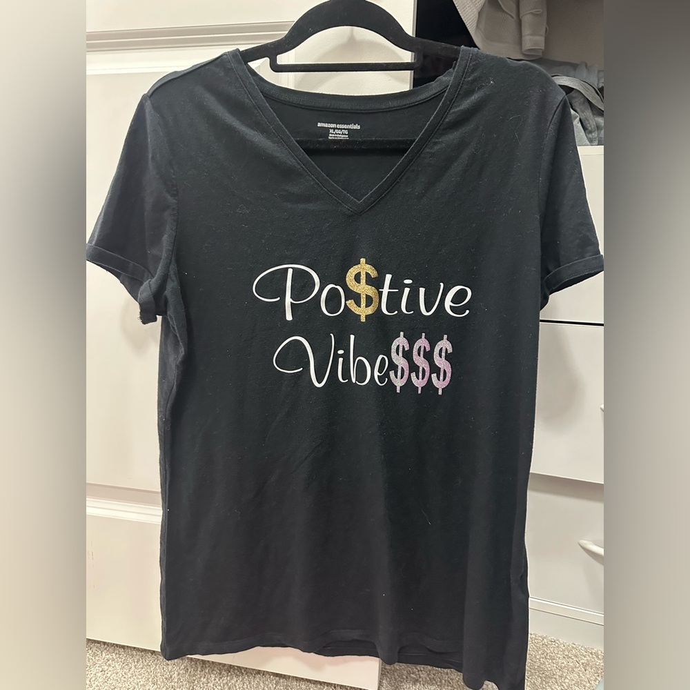 Amazon Essentials Black Graphic Short Sleeve Tee